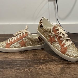gold sneakers size 9 with blush pink and cheeta accents